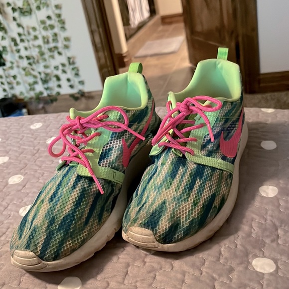 Nike roshes - Picture 2 of 2